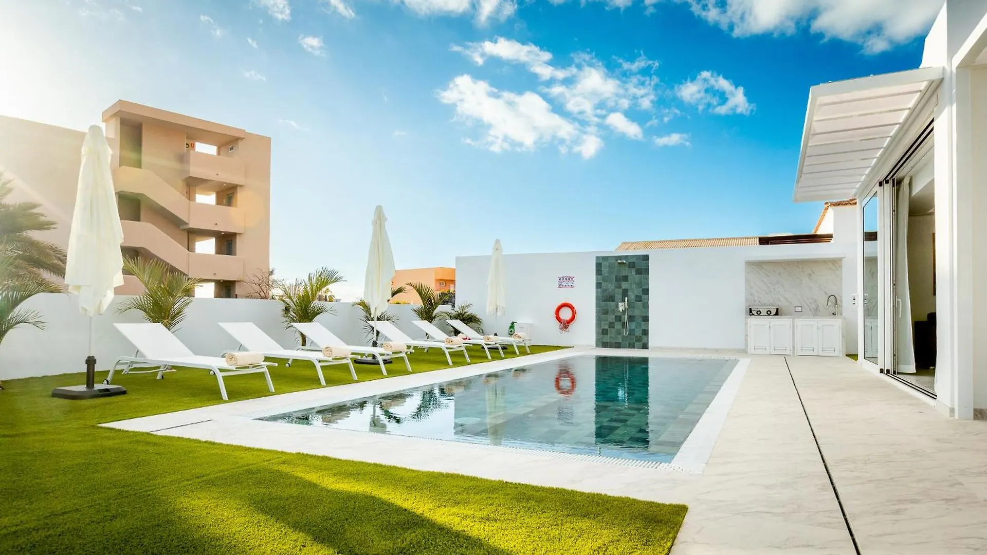 Villa Michelle Private Oasis Heated Pool And Wifi Playa Paraiso  Spain