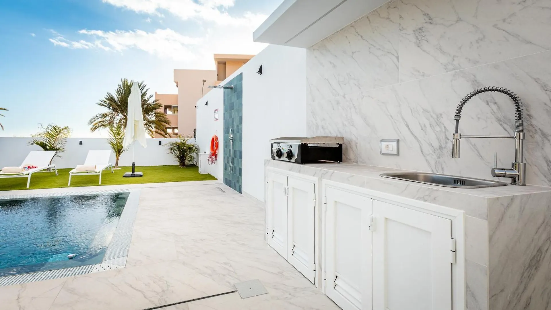 Villa Michelle Private Oasis Heated Pool And Wifi Playa Paraiso  Playa Paraiso (Tenerife)